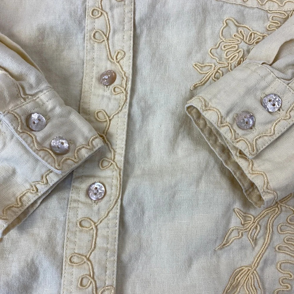 J. Jill Embroidered Detail Linen Button Down Shirt - Picture 5 of 6